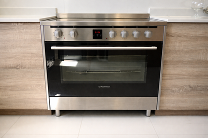 Daewoo 90 cm Ceramic Cooking Range – 5-Zone Hob, 90L Convection Oven, 8 Programs, Stainless Steel