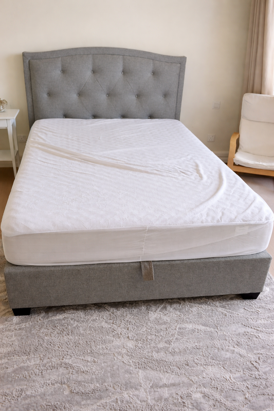 Modern Queen Hydraulic Storage Bed – Light Gray Upholstered, Button-Tufted Headboard + Mattress