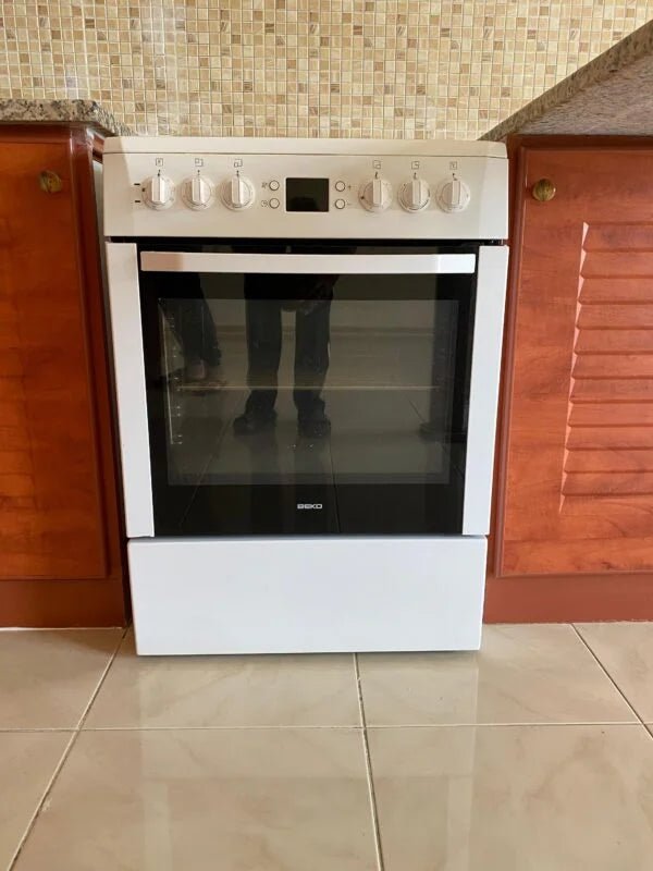Beko 60cm Freestanding Electric Cooker | 60×60 cm | Fan Oven & Compact Design - althahanifurniture