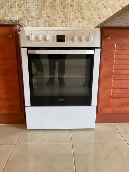 Beko 60cm Freestanding Electric Cooker | 60×60 cm | Fan Oven & Compact Design - althahanifurniture