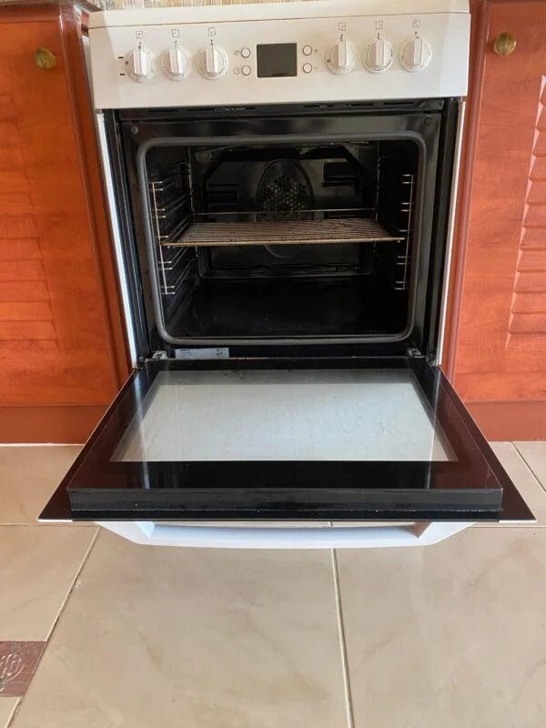 Beko 60cm Freestanding Electric Cooker | 60×60 cm | Fan Oven & Compact Design - althahanifurniture