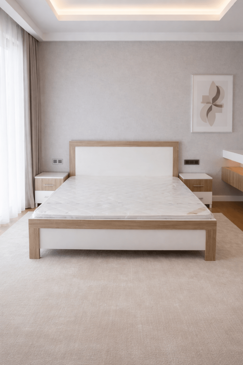 Customized 6 - Piece King Bedroom Set – White & Natural Wood – Dressing Table with Mirror & Stool Included – 180x200 cm – Brand New - althahanifurniture