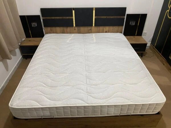 Home Box Modern King Bedroom Set | Black Wood Grain & Gold Accents - althahanifurniture