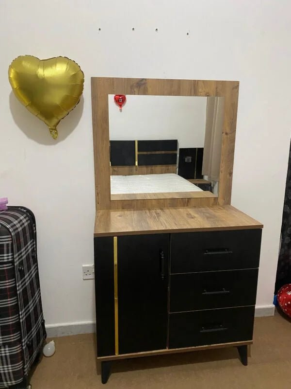 Home Box Modern King Bedroom Set | Black Wood Grain & Gold Accents - althahanifurniture
