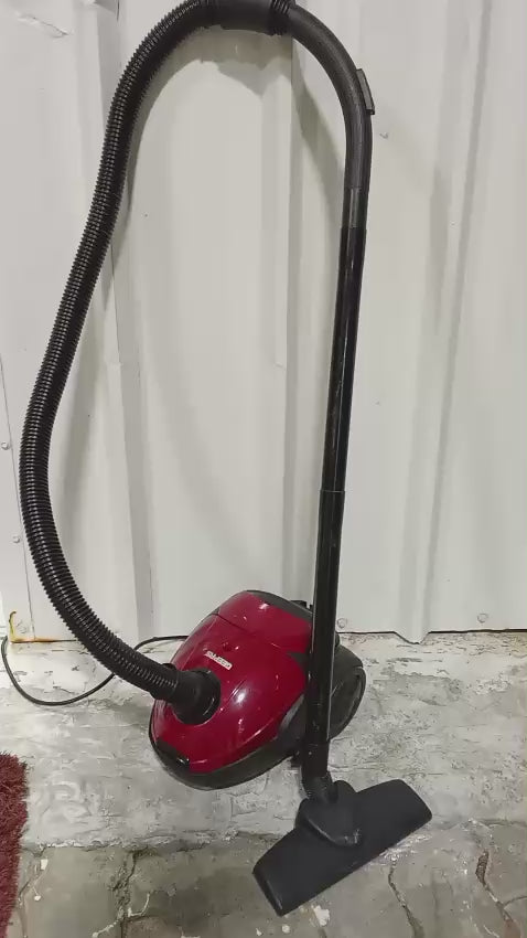 Geepas GVC2594 Vacuum Cleaner with Dust Bag (Used – 8 Months, Good Condition)
