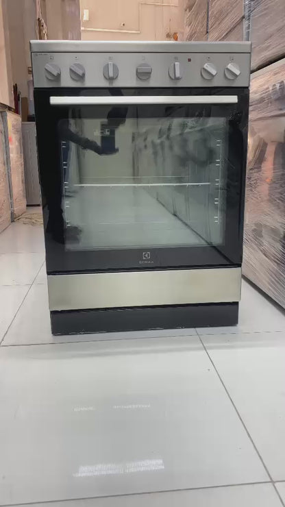 Electrolux 60×60 cm Freestanding Gas Cooker – used 1 Year