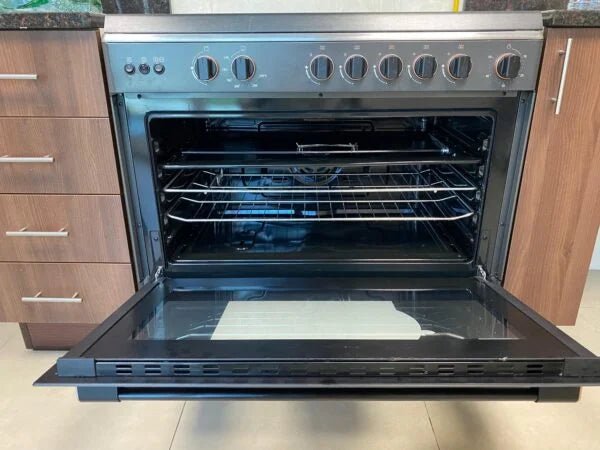 Toshiba 90cm Freestanding Gas Cooker | 5 Sabaf Burners | Large Fan Oven - althahanifurniture