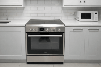 Whirlpool 60*60cm Freestanding Electric Cooker | Ceramic Hob & Spacious Oven - althahanifurniture