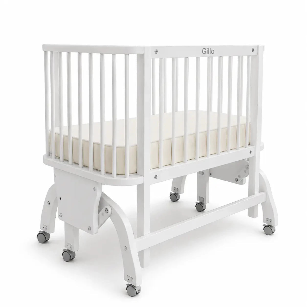 White Wooden Gliding Crib | Gentle Gliding Motion, 94x60x80 cm - used 4 months - Al Thahani Furniture